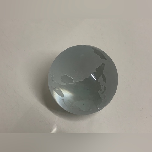 Vintage Silvestri Solid Hand Blown Frosted Glass Spherical Earth World Globe - Picture 14 of 16